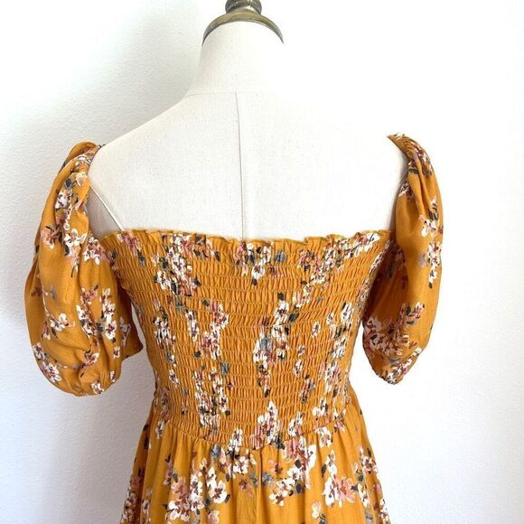 Flynn Skye Justine Romper Mustard Floral Puff Sleeve Square Neck Size Small No F - Picture 6 of 11